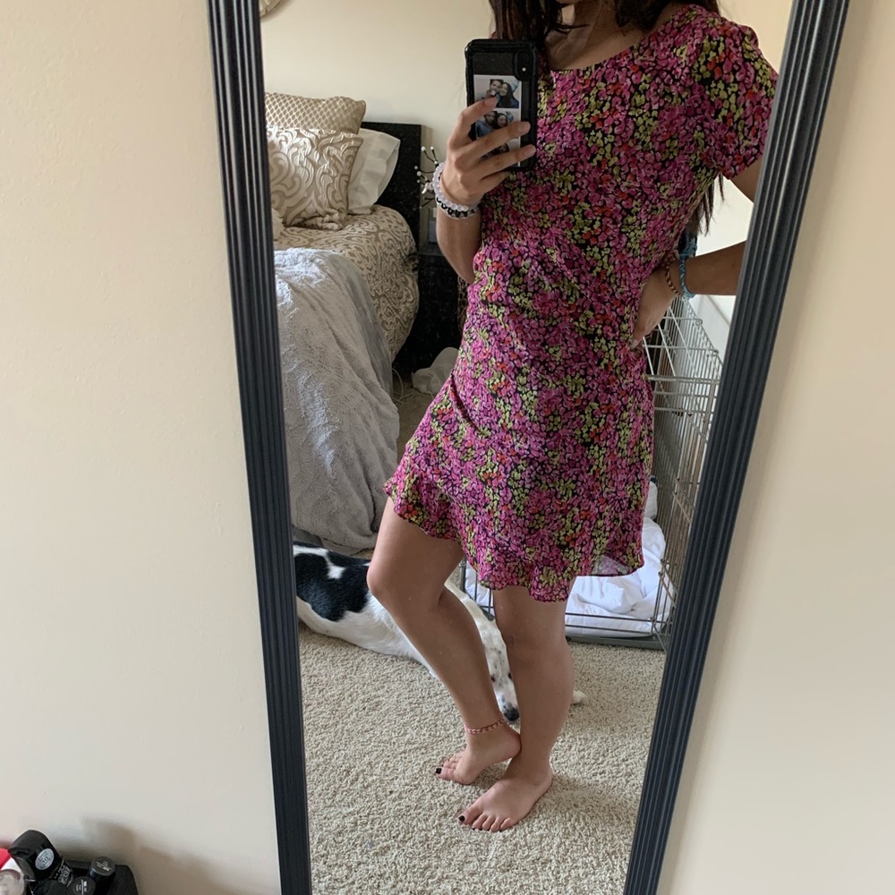 Floral Vintage-Looking Dress